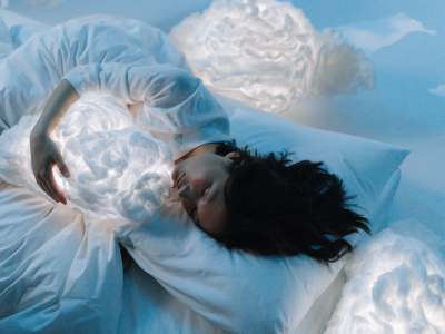 sommeil-insomnie-remede-naturel-plantes-fleurs-de-bach-efficace-fatigue-stress-deprime-dormir