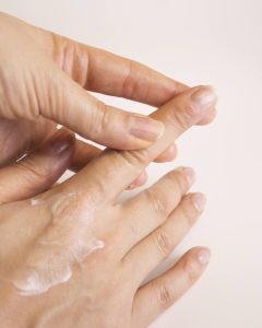 genou-creme-articulaire-arthrite-arthrose-mains-cou-douleur-inflammation-produit-bio